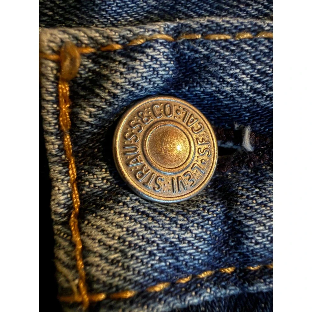 Levis levi 517
